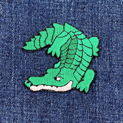 Alligator Applique Patch - Crocodile Embroidered Animal Badge 2-1/4" (Iron On)
