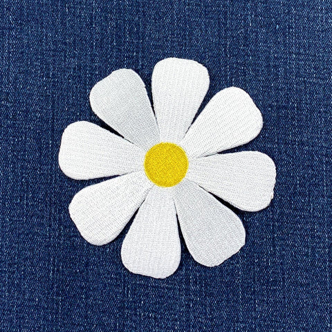White Daisy Applique Patch - Large Embroidered Flower Badge 4" (Iron On)
