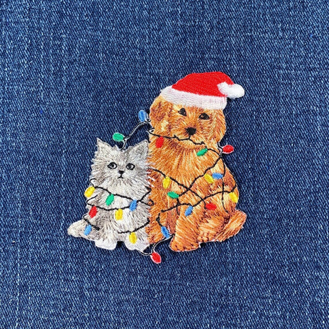 Christmas Puppy & Kitten Applique Patch - Dog Cat Embroidered Animal Badge 2.75" (Iron On)
