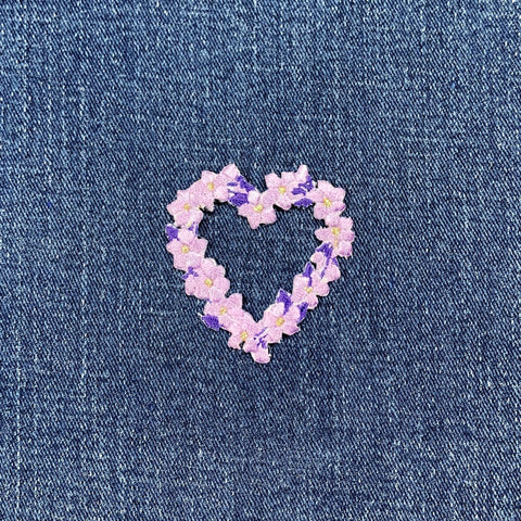 Flower Heart Applique Patch - Embroidered Purple Wreath Badge 1-7/8" (Iron On)