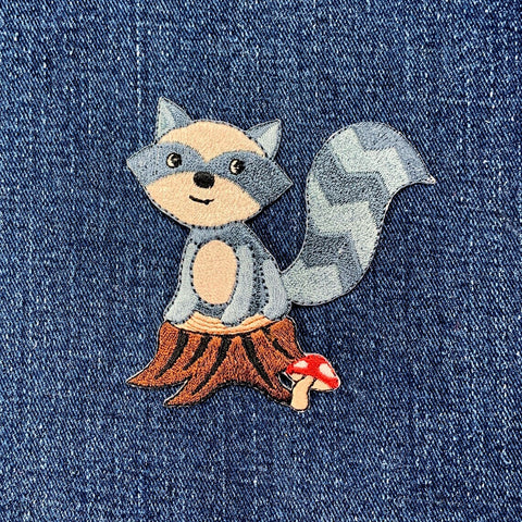 Raccoon & Mushroom Applique Patch - Embroidered Animal Badge 2-7/8" (Clearance, Iron On)