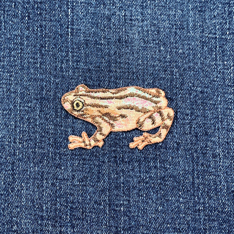 Frog Applique Patch - Shiny Embroidered Amphibian Badge 2.25" (Iron On)