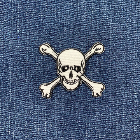 Skull & Crossbones Applique Patch - Embroidered Halloween Skeleton Badge 2.5" (Iron On)